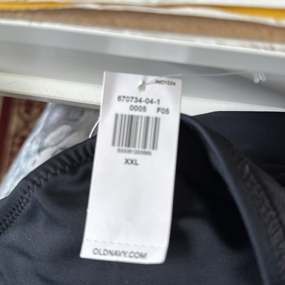 NWT Old Navy Swimsuit 🖤 - Picture 8 of 9